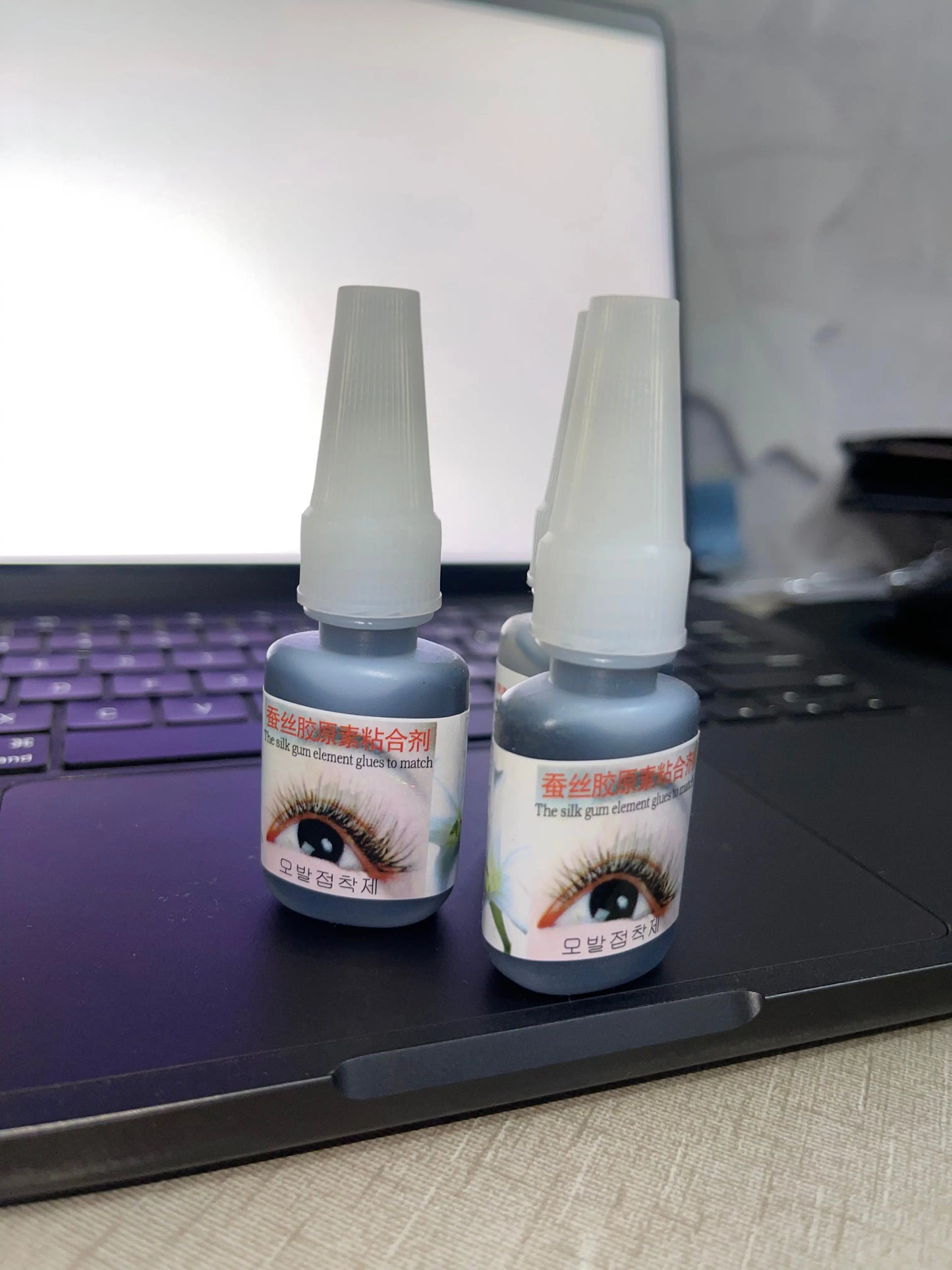 Eye lash Extension Glue